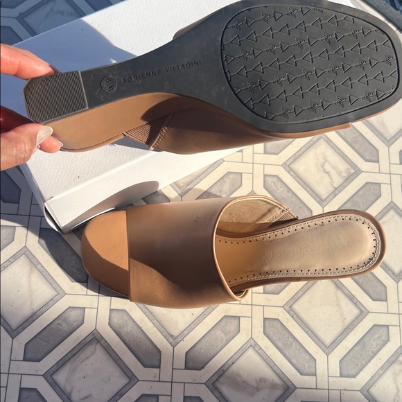 Elegant Tan Wedge Sandals - Picture 2 of 4